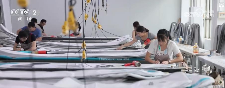 海豚体育官网户外亲水活动不断升温 带动水上运动装备市场产销两旺(图4)